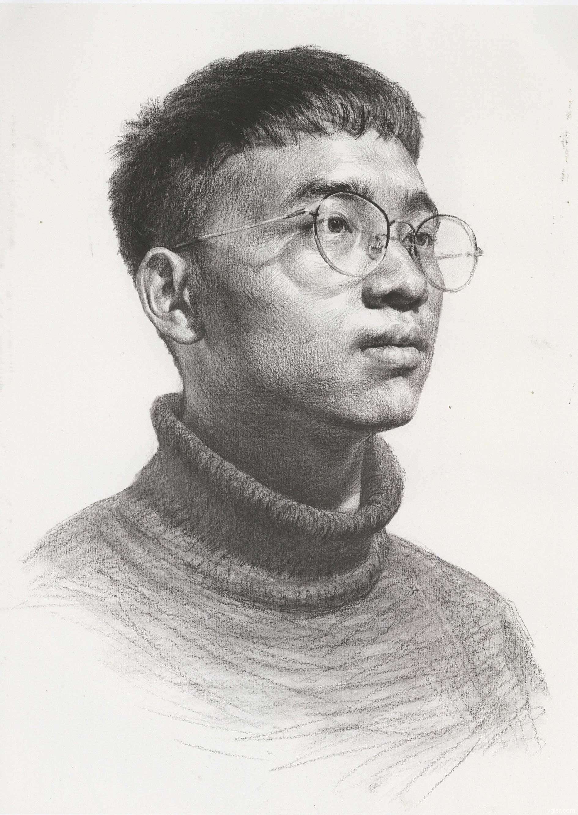 素描头像 素描圆领毛衣带着眼镜的青年男子