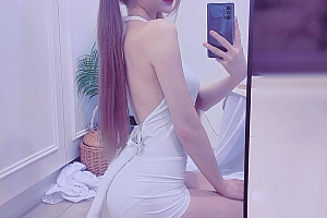 气质正妹Misa蜜莎上台接捧花!小洋装包不住「超窈窕曲线」,前凸后翘谁看了不想娶她!