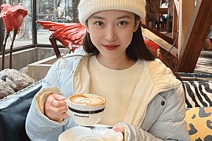 纯欲女神斗争多激烈?易梦玲、井川疯狂拉踩,半藏看热闹也不闲着