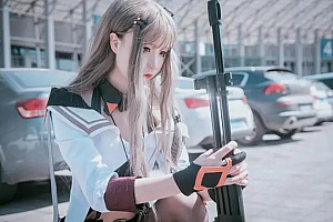 五更百鬼图包cos,嘴角微微上翘,让人瞬间陷入